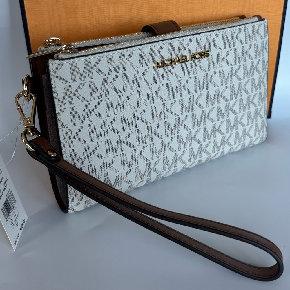 NWT Michael Kors Jet Set Travel Double Zip Phone Wristlet Wallet in Vanilla